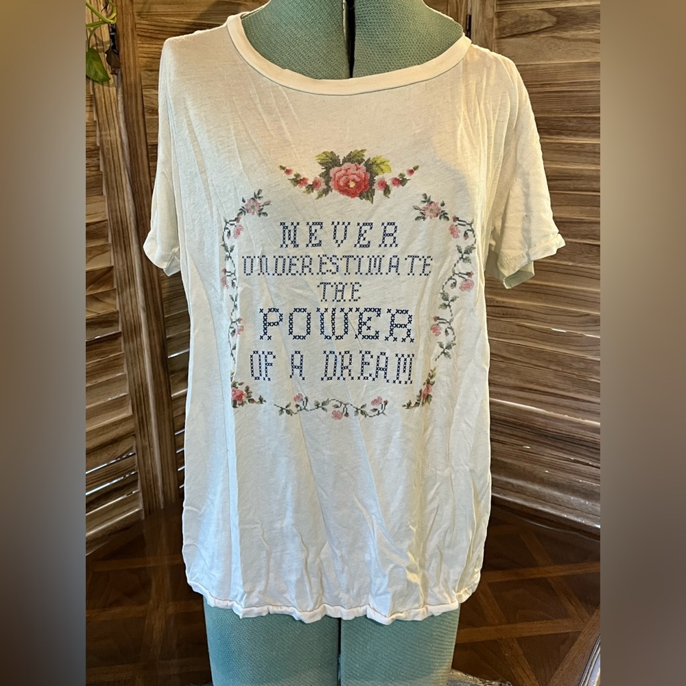 Wildfox Tee 🌹